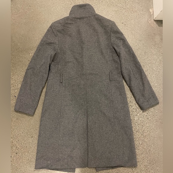 Uniqlo belted long coat - Picture 2 of 3